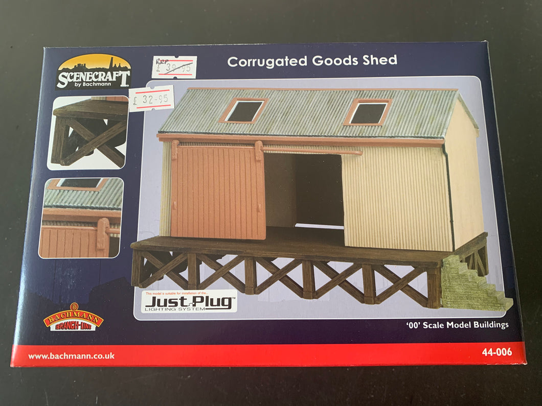 Bachmann 44-006 Corrugated Goods Shed