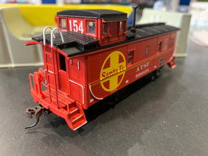 Athearn 7401 - Cupola Caboose - Santa Fe #999154