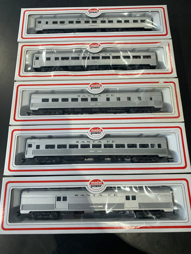 Rake of 5 x Model Power Budd Passenger Cars - Santa Fe