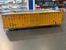 Load image into Gallery viewer, Athearn Genesis G4051 - 60’ FMC Box Car - Union Pacific